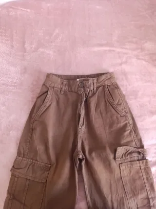 Pantalones cargo marrones