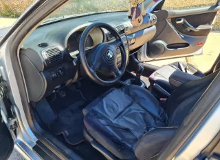 SEAT Leon 2004