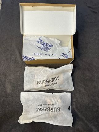 Ciabatte Burberry Beige e Nere