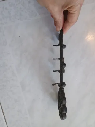 Colgador de llaves decorativo de metal