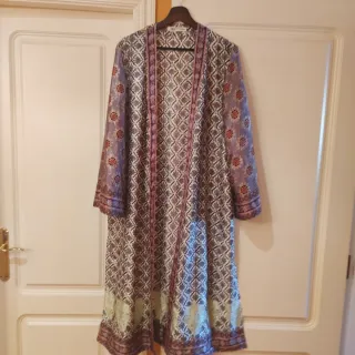 Kimono largo estampado Zara