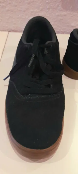 Zapatillas Nike SB Talla 40 Ante Negro