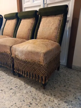 Conjunto 4 sillones tapizados antiguos