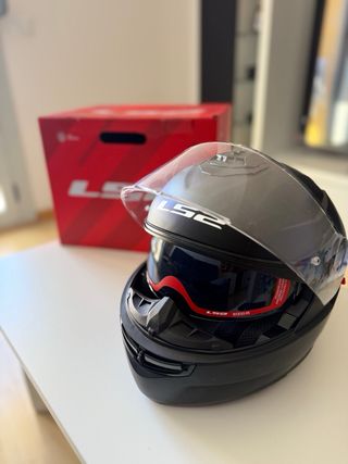 Casco de moto negro LS2 (XS)
