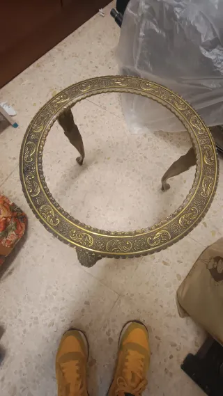 Mesa auxiliar bronce y mármol