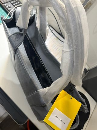 Bolso Marc Jacobs The Tote Bag Gris