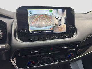 Nissan Qashqai Premiere 140 c.v / HYBRIDO / TECHO