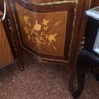 Vitrina Antigua Luis XV Madera y cristal