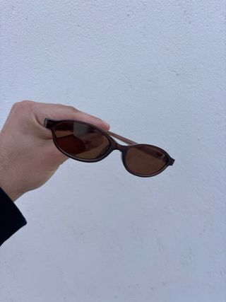 Occhiali da sole ovali vintage marroni Y2K