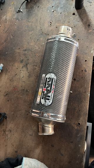 Escape R6 Negro/Plata