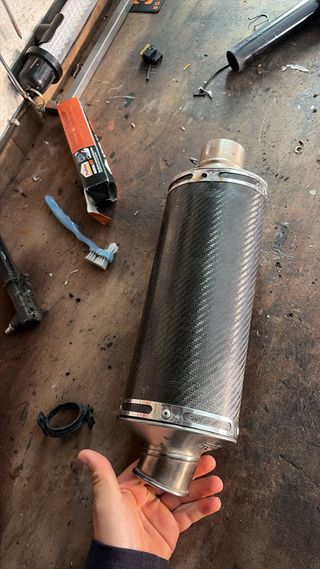 Escape R6 Negro/Plata