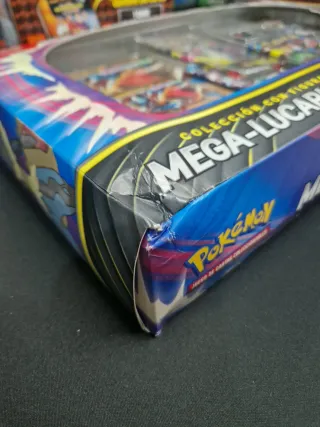 Colección Mega Lucario EX Pokémon con Figura