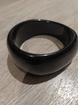 Pulsera ancha negra