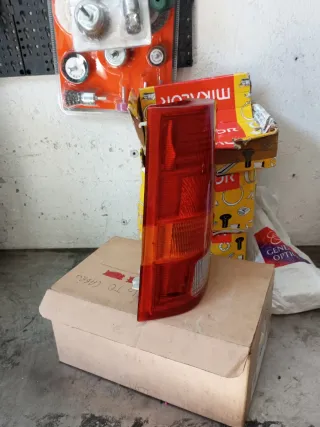 Piloto trasero izquierdo Opel Kadett