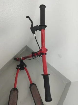 Patinete 3 ruedas rojo