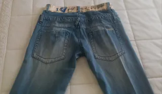 Pantalón vaquero caballero azul