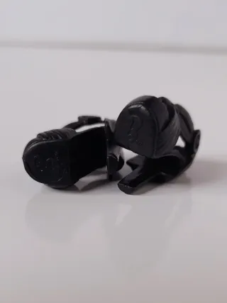 scarpe nere Barbie aperte con tacco