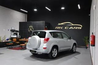 Toyota RAV4 2010 4X4 con solo 94000 KM