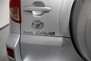 Toyota RAV4 2010 4X4 con solo 94000 KM