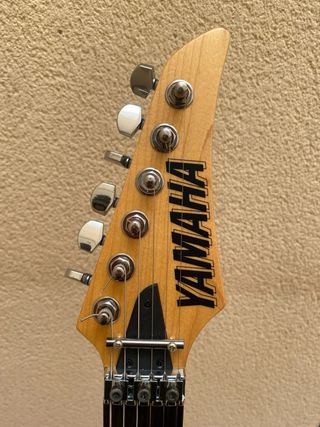 Guitarra Eléctrica Yamaha RGX-421D