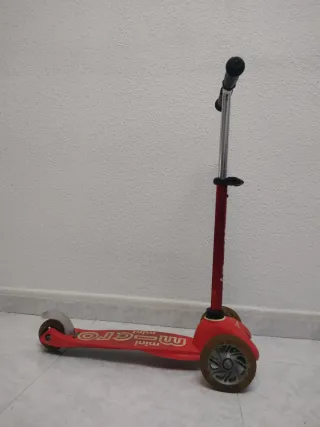 Patinete Mini Micro Deluxe 3 Ruedas Rojo