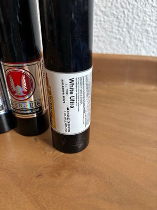 Materiales para tatuar: tintas, agujas y más