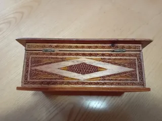 Caja joyero antigua madera Nogal