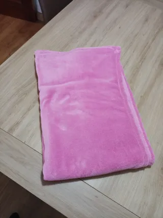 Manta de forro polar rosa