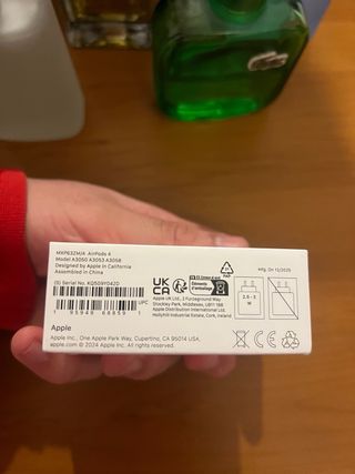 Apple AirPods 4 Blancos