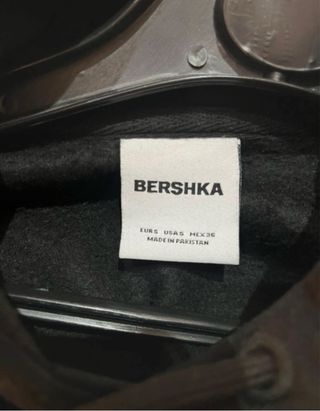 Sudadera Bershka con capucha negra hombre S 36