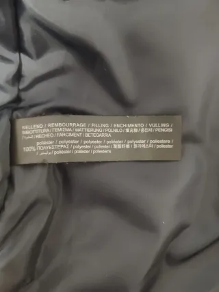 Chaqueta Pull&Bear azul, blanca y negra