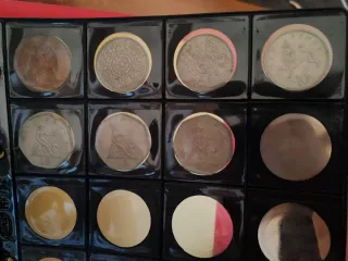 LOTE de MONEDAS VARIOS PAÍSES Y ALBUM