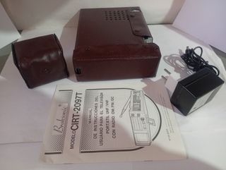 Broksonic CIRT-2097 TV/Radio Portátil Vintage 1982