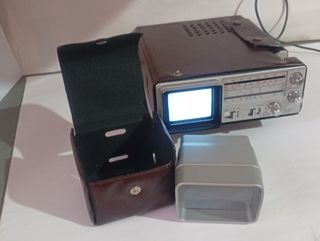 Broksonic CIRT-2097 TV/Radio Portátil Vintage 1982