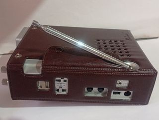 Broksonic CIRT-2097 TV/Radio Portátil Vintage 1982