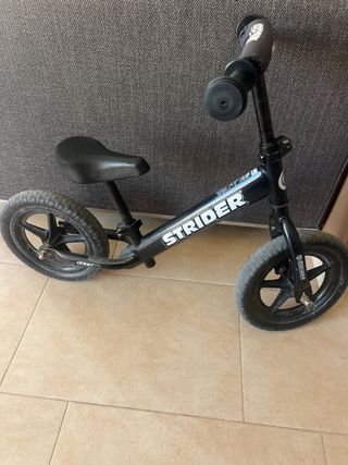 Bici sin pedales Strider 12 Sport Negra