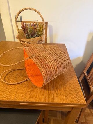 Bolso de paja forro naranja sin usar