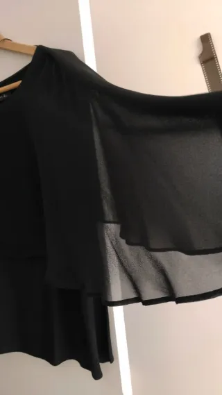 Blusa negra elegante