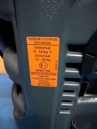 Silla coche Britax negra