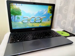 Acer i5, pantalla 15,6"