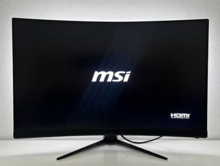 PC Gaming ASUS con Monitor MSI 27” Setup Completo