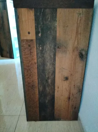 Cómoda Neleke Industrial Madera y Metal