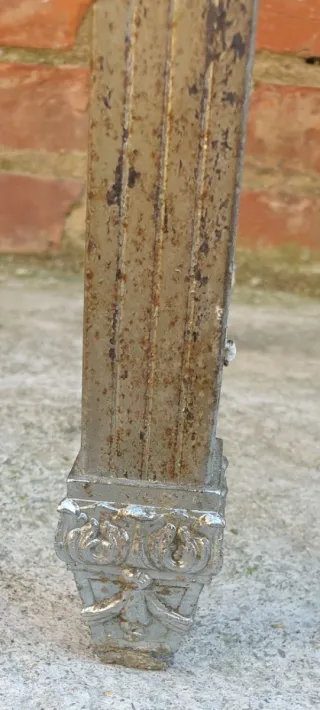 Mesita auxiliar madera y metal