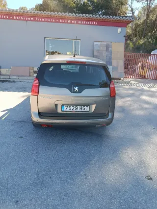 Peugeot 5008  1.6 gasolina