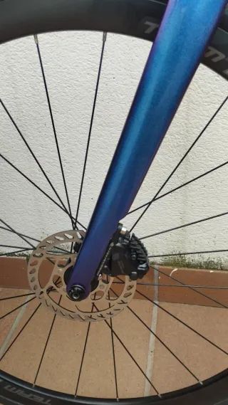 Bicicleta de carbono NOON