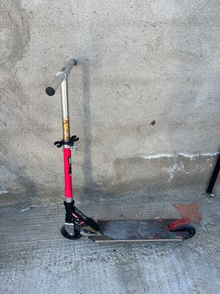 Patinete infantil rosa y negro