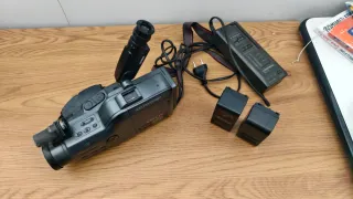 Videocámara Grundig S-VC-C 75