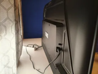 TV TCL 43” 4K HDR con mando