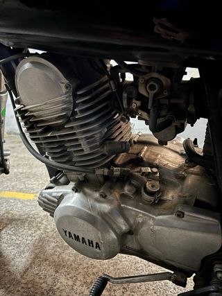 Yamaha SR 250 Speciale Negra