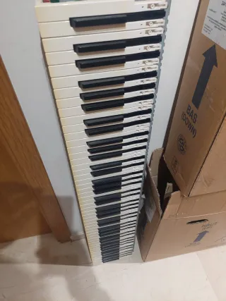 Piezas de piano digital eléctrico